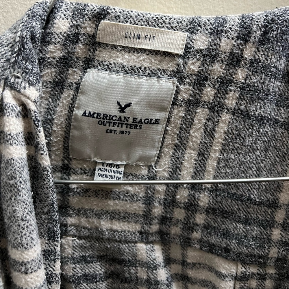 Button down flannel - Picture 2 of 2